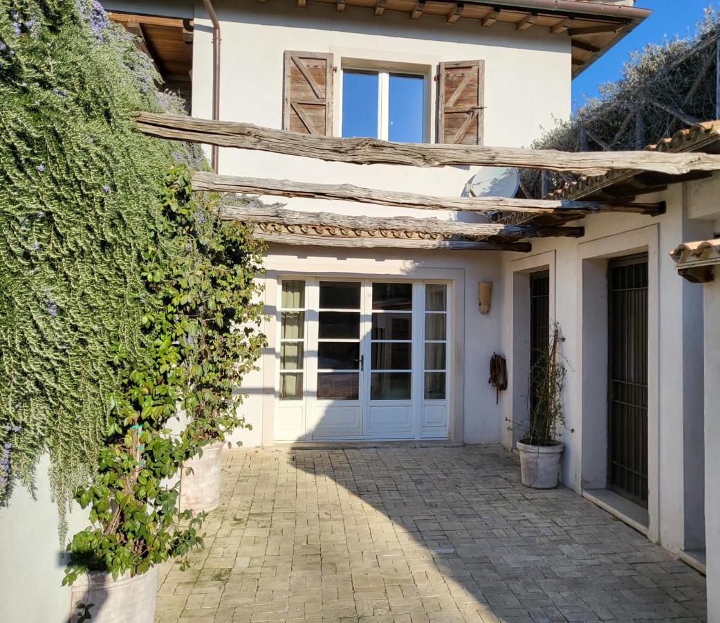 Suite Indipendente In Villa Formello Eksteriør billede